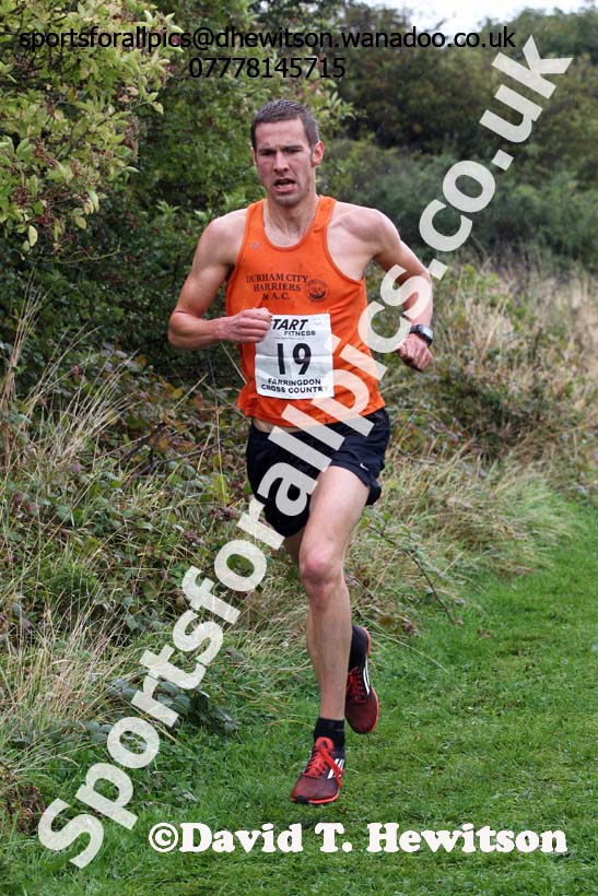 Senior mens relay, Sunderland Harriers Open Cross Counry, Farringdon Park, Sunderland. Photo: David T. Hewitson/Sports for All Pics
